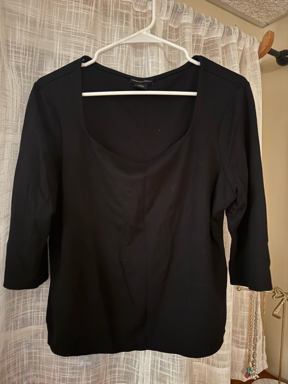 Black Scoop Neck 3/4 Sleeve Women’s Top